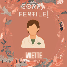 Femme écoutant un podcast sur la fertilité naturelle et la Naprotechnologie, avec représentation graphique du cycle féminin.